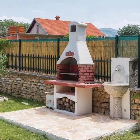 Three-bedroom Holiday In Holiday home *