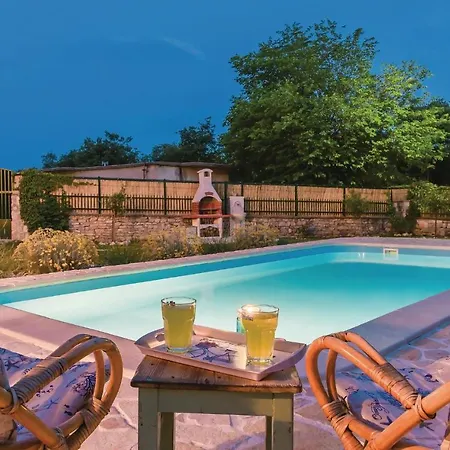Three-bedroom Holiday In Holiday home